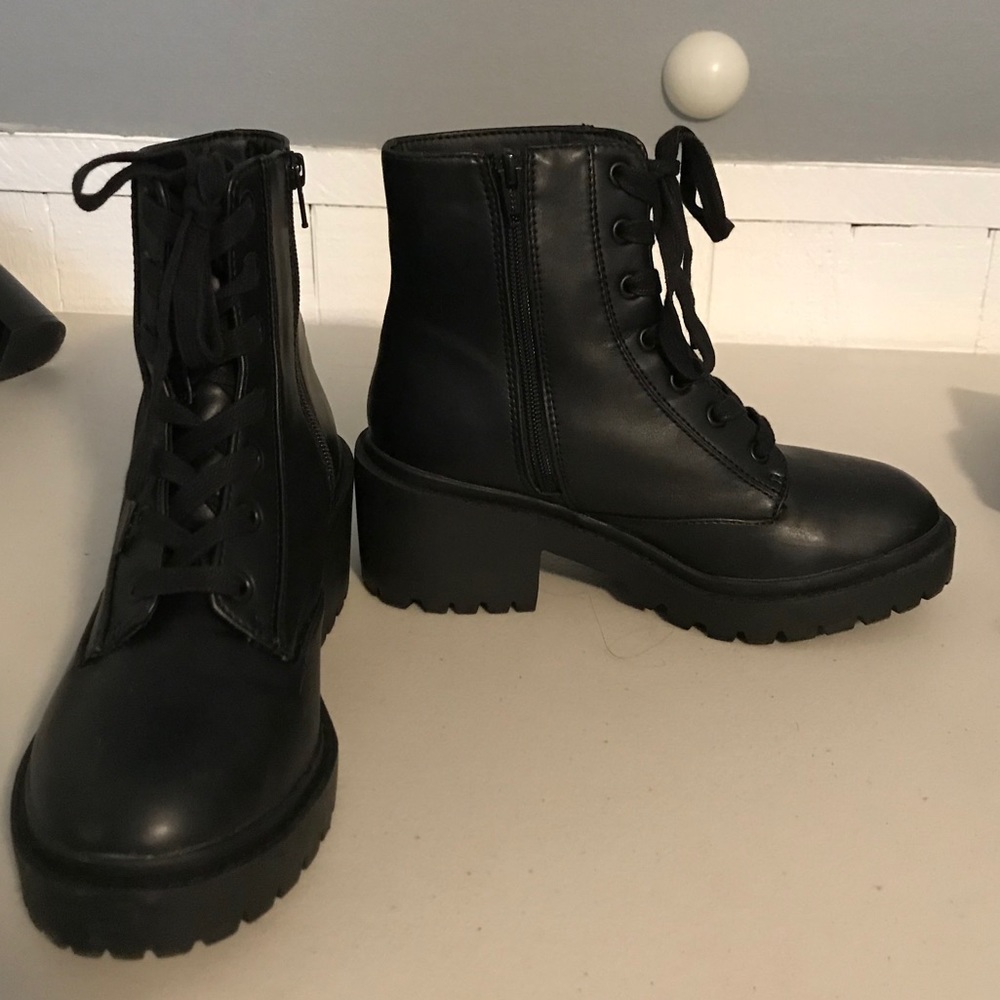 Black Lace Up Combat Boots - Size 7 1/2